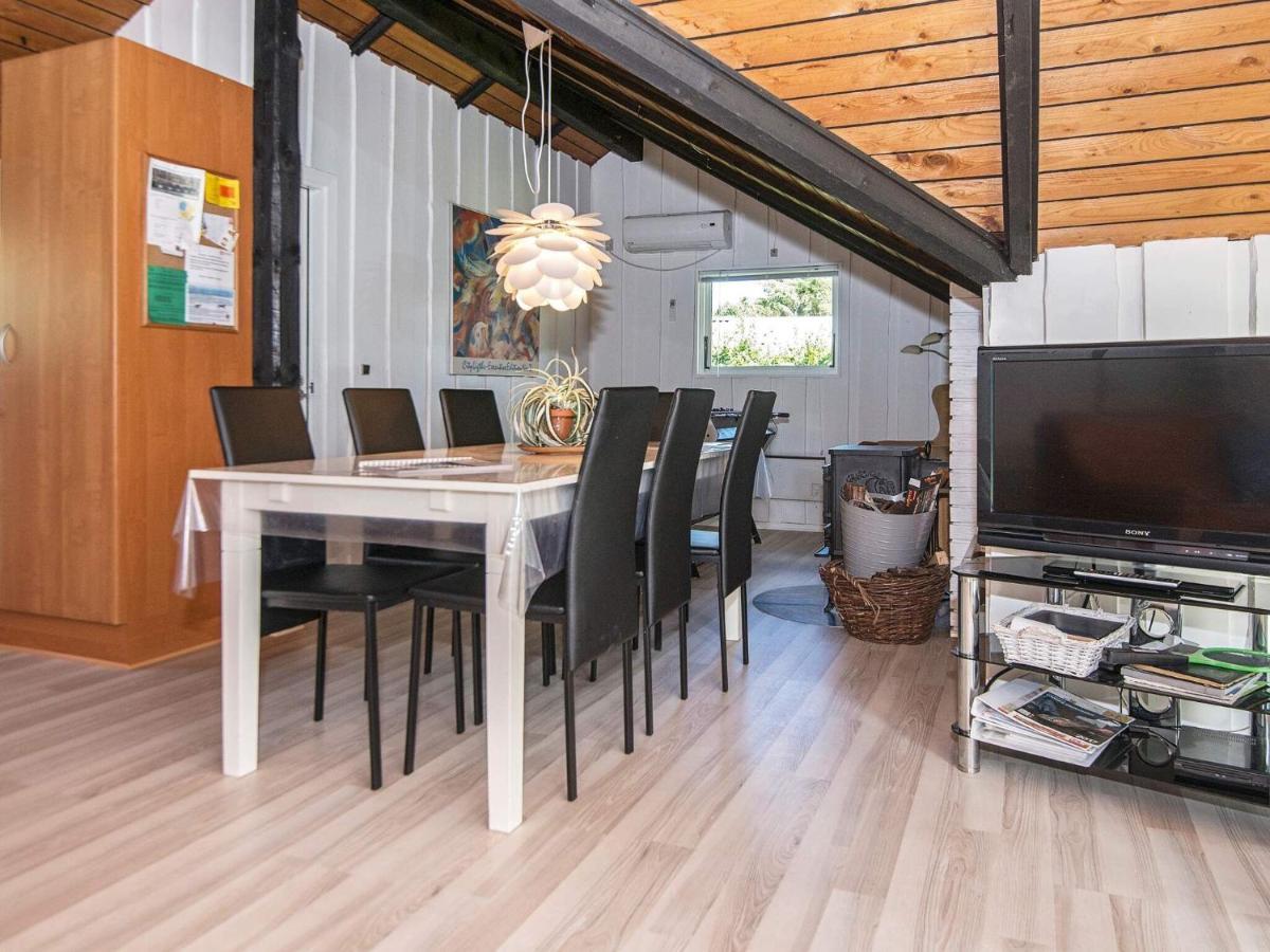 6 Person Holiday Home In Ansager Exteriör bild